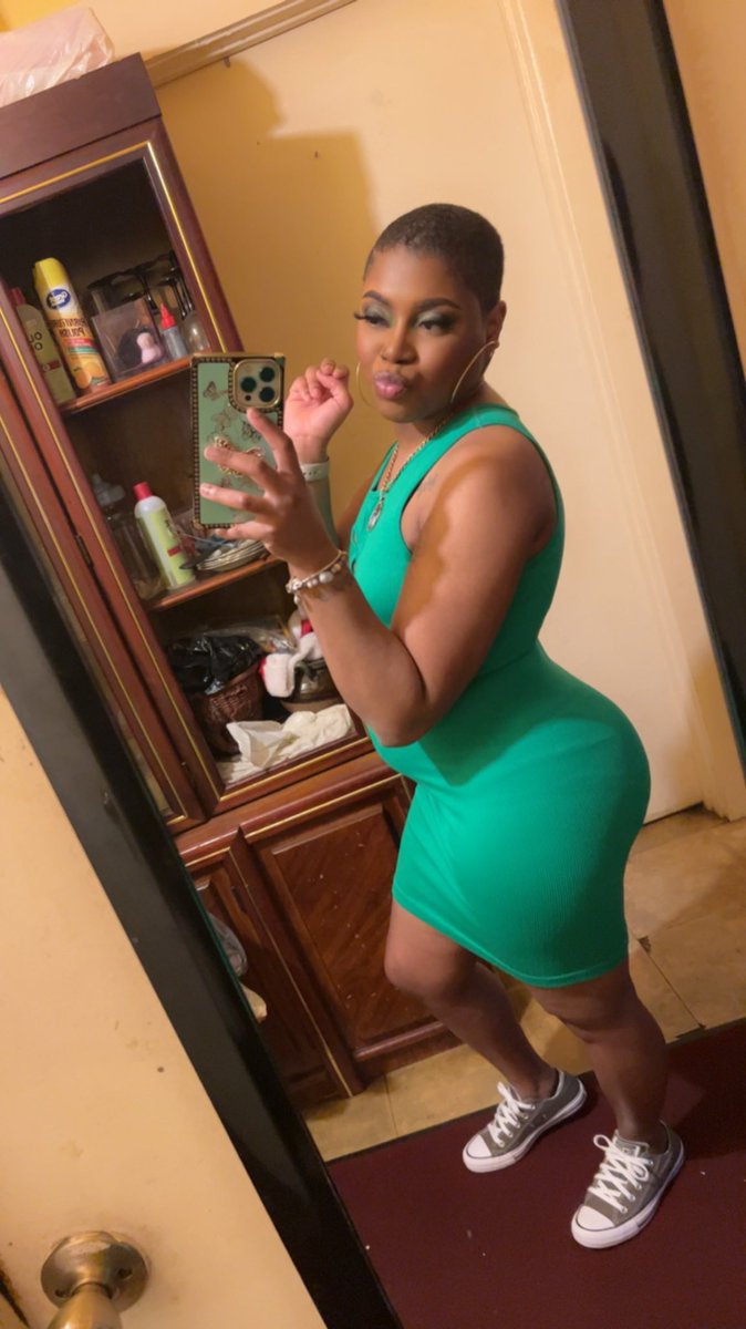 AquaJasss's tweet photo. #Latepost #StPatricksDay2023 #FavoriteColor #IrishForADay ๐๐๐ค๐พ https://t.co/VHI7w11IHw