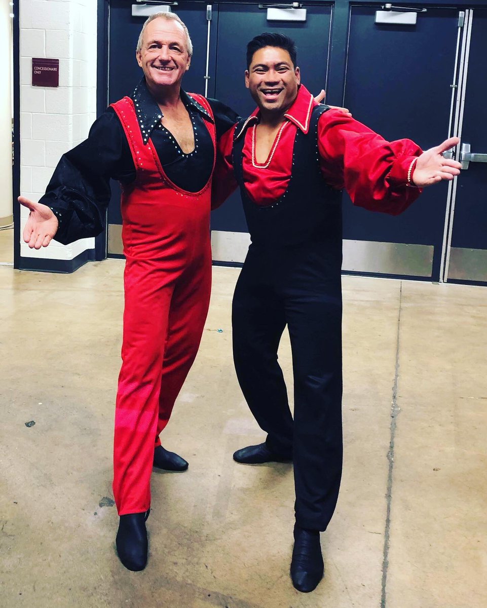 amazingsladek's tweet photo. Catch me & #MyGoodBuddy @DarrelDupit tonight during #Halftime as #Chicago @ChicagoBulls play @NBA #NBA #basketball vs @Lakers @UnitedCenter #BullsNation #GoBulls #amazingsladek #AmericasOldest #DareDevil #Acrobat #ItsALLForTheFANS!!! https://t.co/BvlwxGN1TV