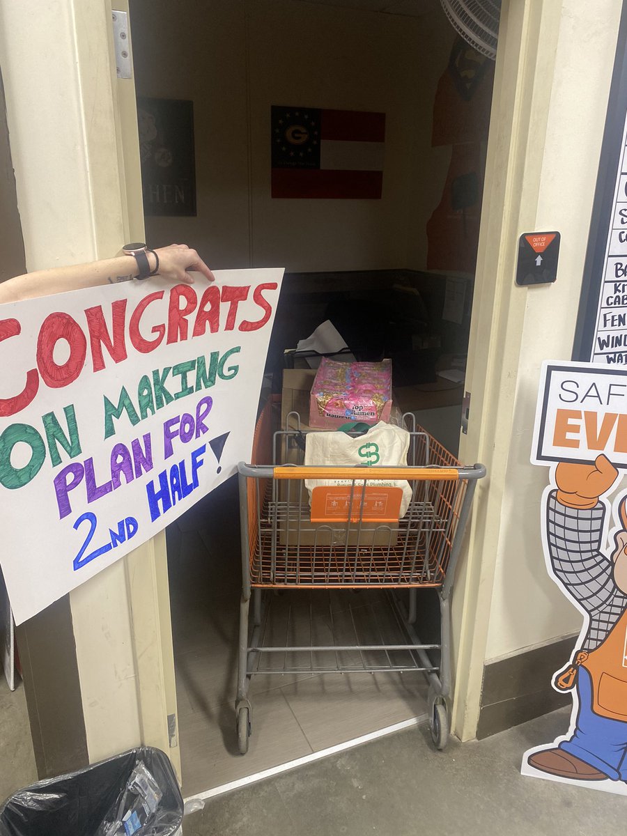 This next outstanding team comes from @THD6986 closing last half with us <a href="/130/">ゴリにょん</a>.7% 🥳 awarding them a donation to their Homer Pantry from us. This team has it going on when it comes to leads &amp; Measures Thank you so much <a href="/philp_scott/">Scott Philp</a> <a href="/LAPortelli/">LA Portelli</a> <a href="/jtrieves/">J.T. Rieves</a> <a href="/SteinAaron/">aaron stein</a> @jason_a_brehm