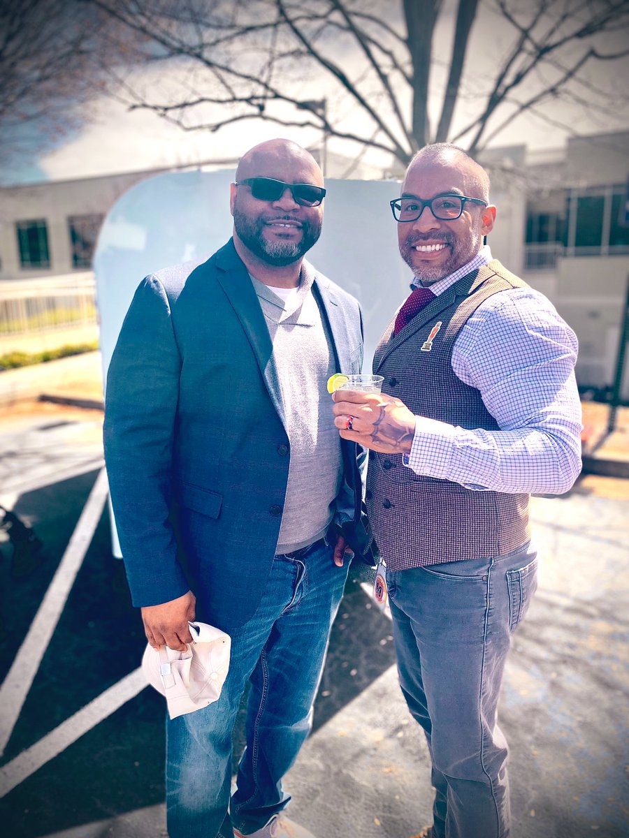 ThdField's tweet image. Best in Technology awards was amazing. So proud to be working at @HomeDepot with an amazing technology team. #BiT #technology