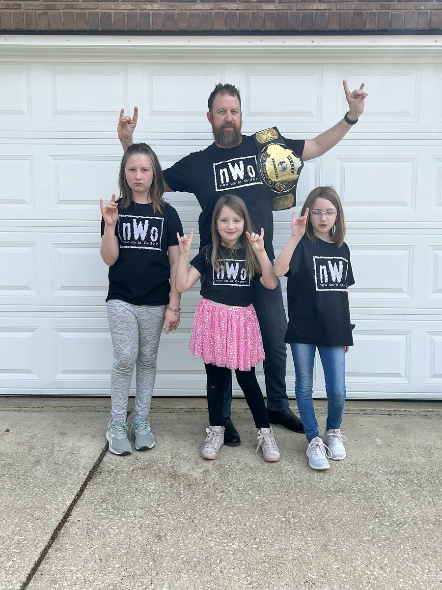 It’s Wednesday, you know what that means, <a href="/AEW/">All Elite Wrestling</a> #Dynamite on <a href="/tbs_pr/">TBS</a>. Huge thanks to <a href="/VetTix/">Vet Tix</a> for tickets tonight <a href="/ChaifetzArena/">Chaifetz Arena</a> in St. Louis