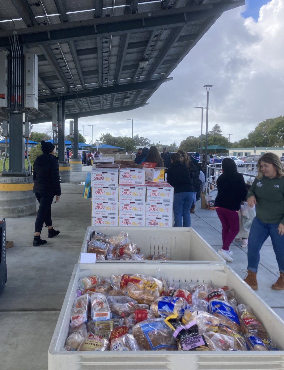 Thank you <a href="/FoodBankforMRY/">Food Bank for Monterey County</a> for providing our Hall District &amp; Ohlone families with food! <a href="/OhloneOtters831/">Ohlone Elementary PVUSD</a> <a href="/pvusdReads/">MrKElemEd</a> <a href="/PajaroValleyUSD/">Pajaro Valley Unified School District</a>