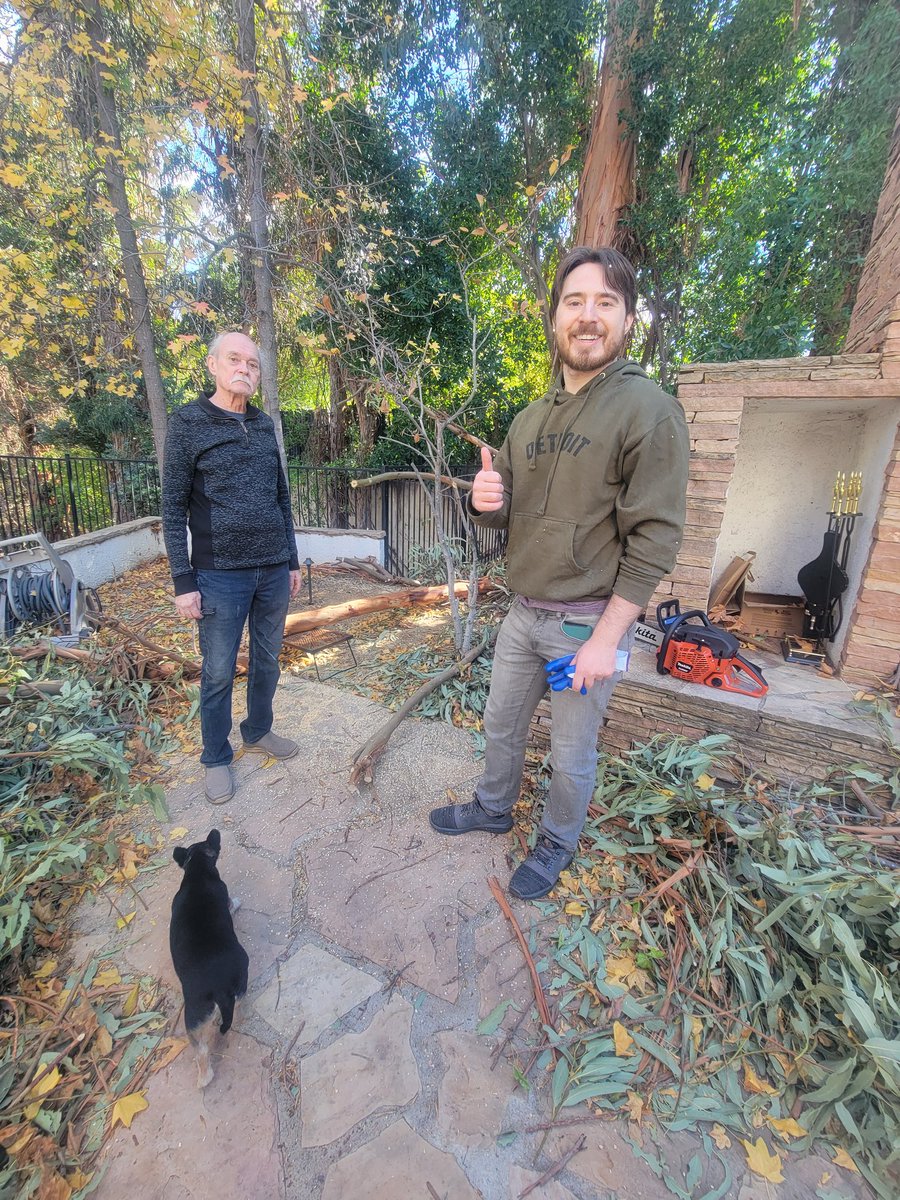 deadmeatjames's tweet photo. He sacrificed his health and his happiness to help his family. If it wasn't for him, I wouldn't have been able to live the life I had. I wouldn't have the privilege of living out my dreams today. Thank you for your sacrifice, Dad. I love you and I'll miss you ❤️ https://t.co/GroYceesmZ