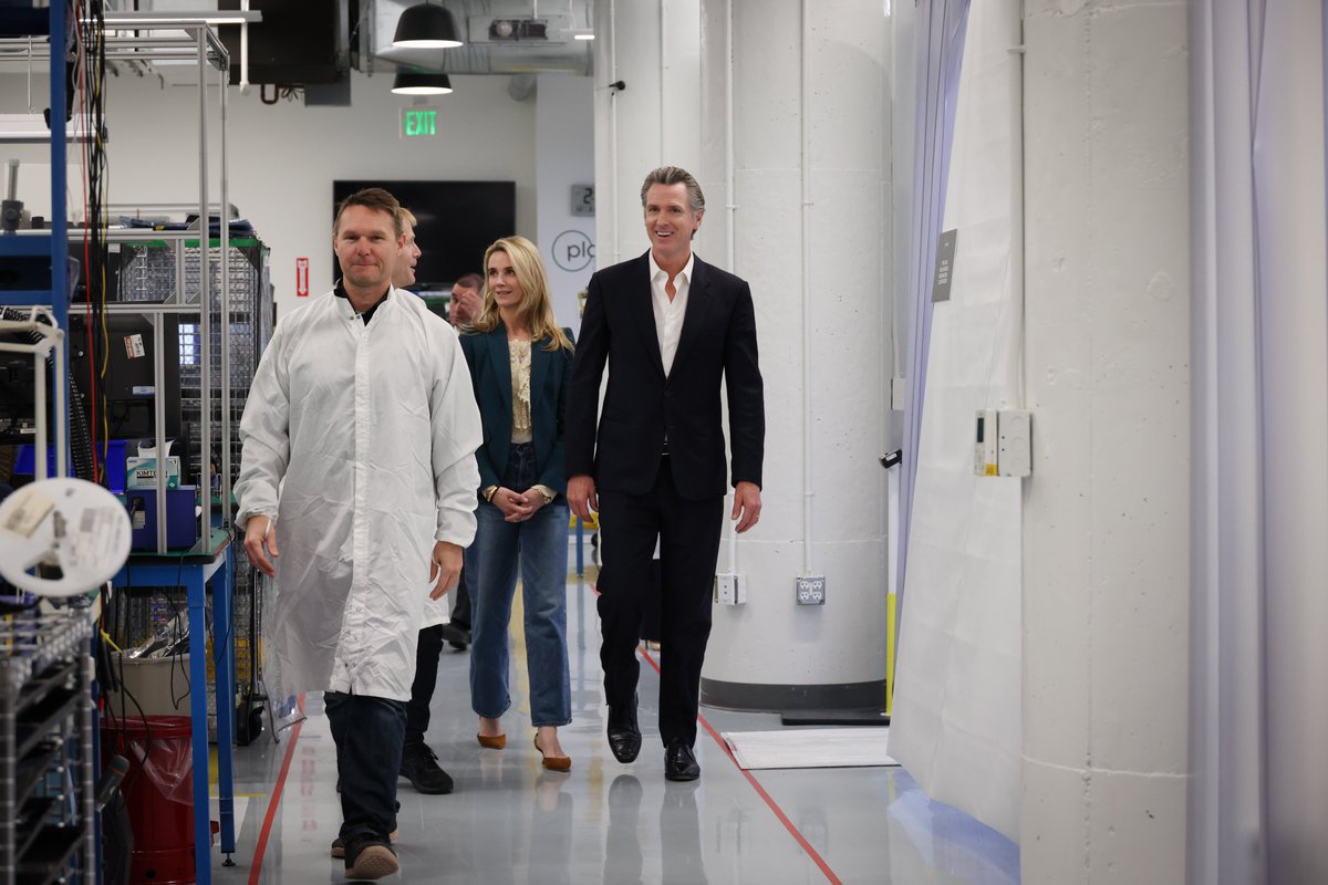 Governor Gavin Newsom tweet media