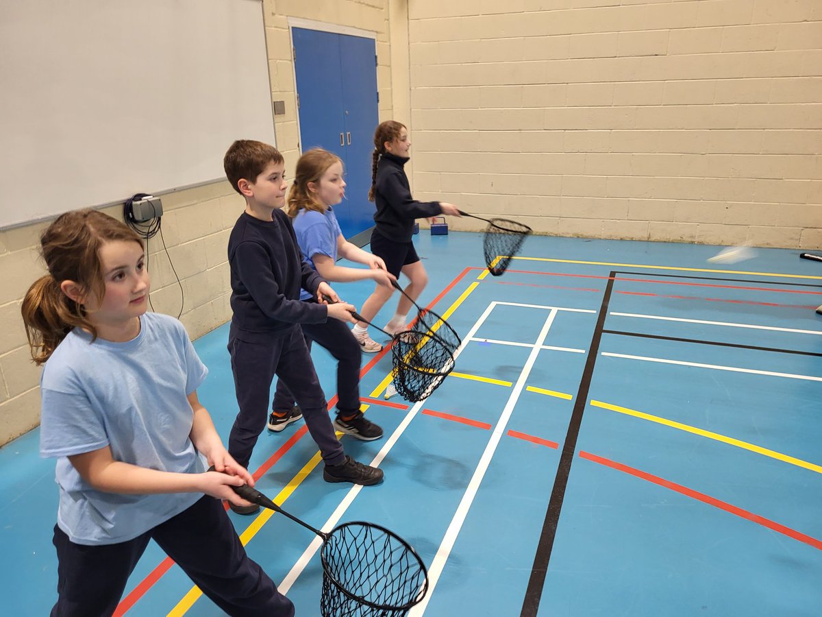 SSPSutton's tweet photo. A big thank you to @NonsuchHSG for hosting our Y3/4 #Racketpack festival. Superb sports leaders offered some excellent technical coaching alongside exuberant support and encouragement! @YourSchoolGames @LdnYouthGames @BadmintonEnglnd https://t.co/xkrAQlH7SQ