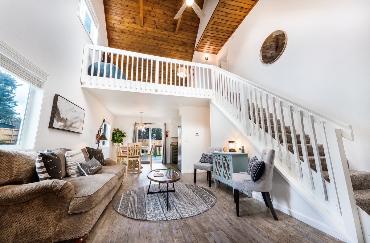Hommati243's tweet photo. Come see why the right photographer can make all the difference. $50 off all new clients! In-house editing = fast turnaround times!

#coloradorealestate #realestate #colorado #denverrealestate #COMLS #realtor #coloradorealtor #coloradohomes #coloradosprings #denversbest... https://t.co/x4WEIPf5cR