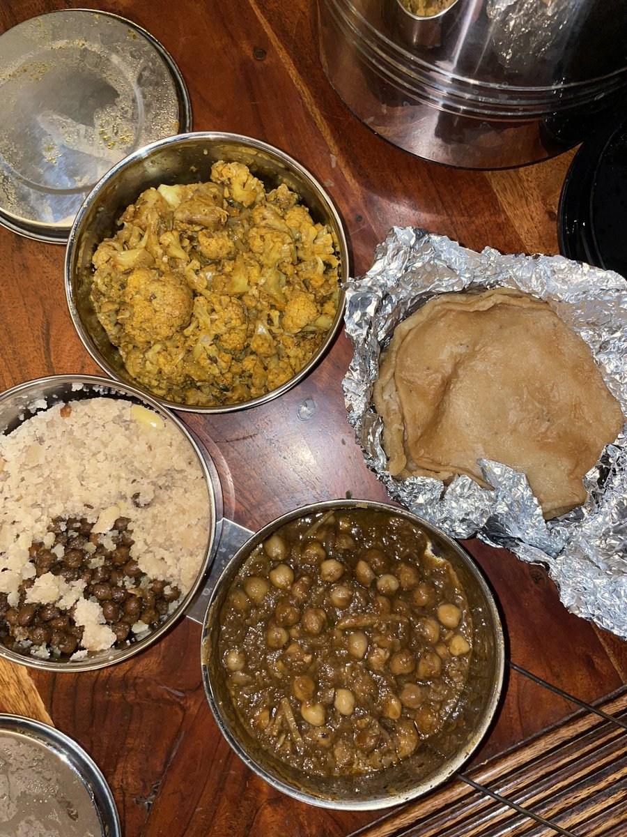 <a href="/KushaKapila/">Kusha Kapila</a> came to give me kanjak food today and mujhe rona aa gaya 🥹🥹🥹

Yummiest meal ever! Thank you kushaaaaa

#jaimatadi #letsrock