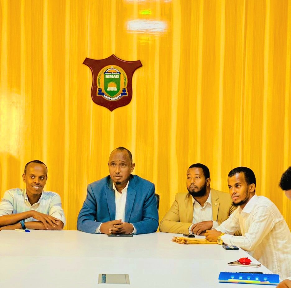 AliIbrahimMoh12's tweet photo. The Faculty of Accountancy held an appreciation ceremony to recognize the top three students from each class for their outstanding performance in the last semester! 🏆
We are proud to acknowledge the hard work and dedication of these students. https://t.co/hRl2dXXdls