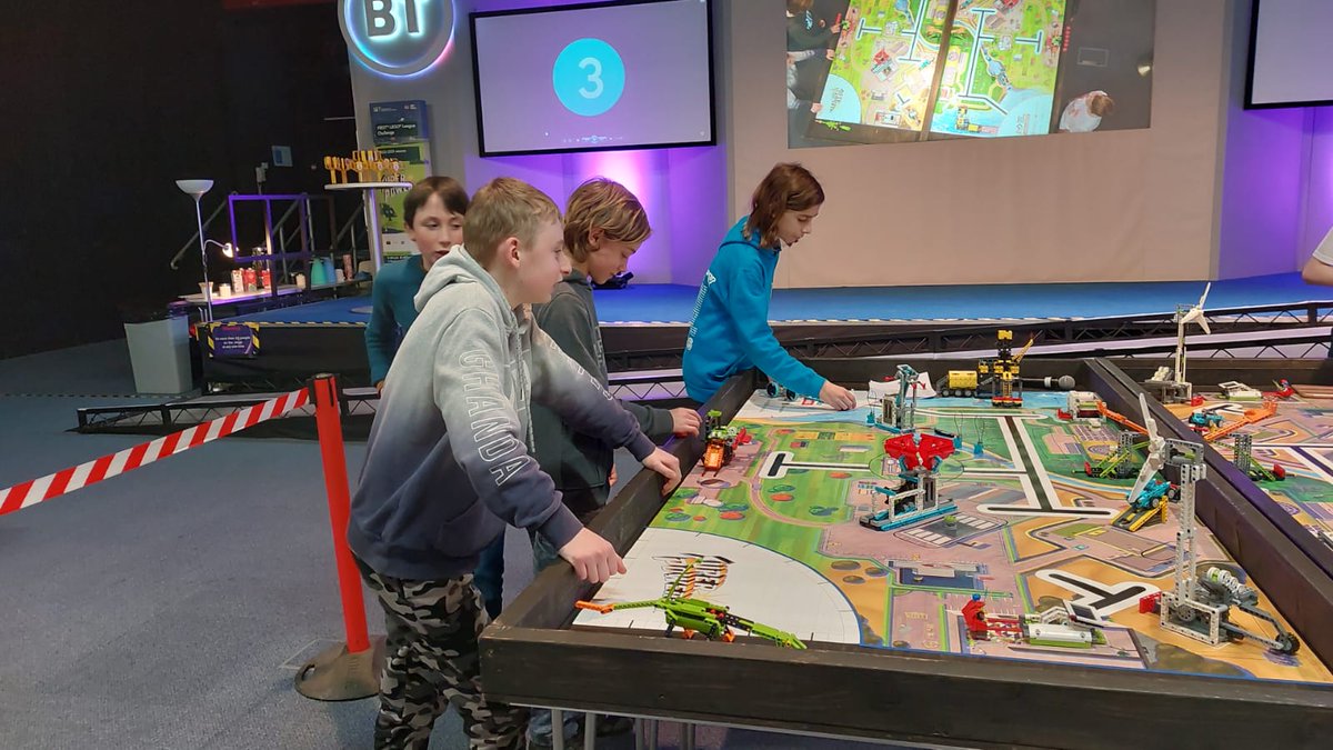 Framingham Earl High School tweet media