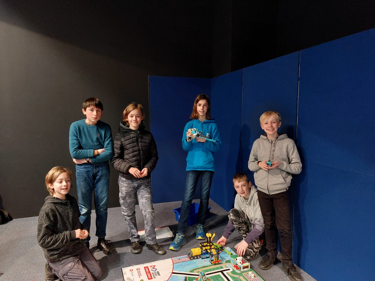 Framingham Earl High School tweet media