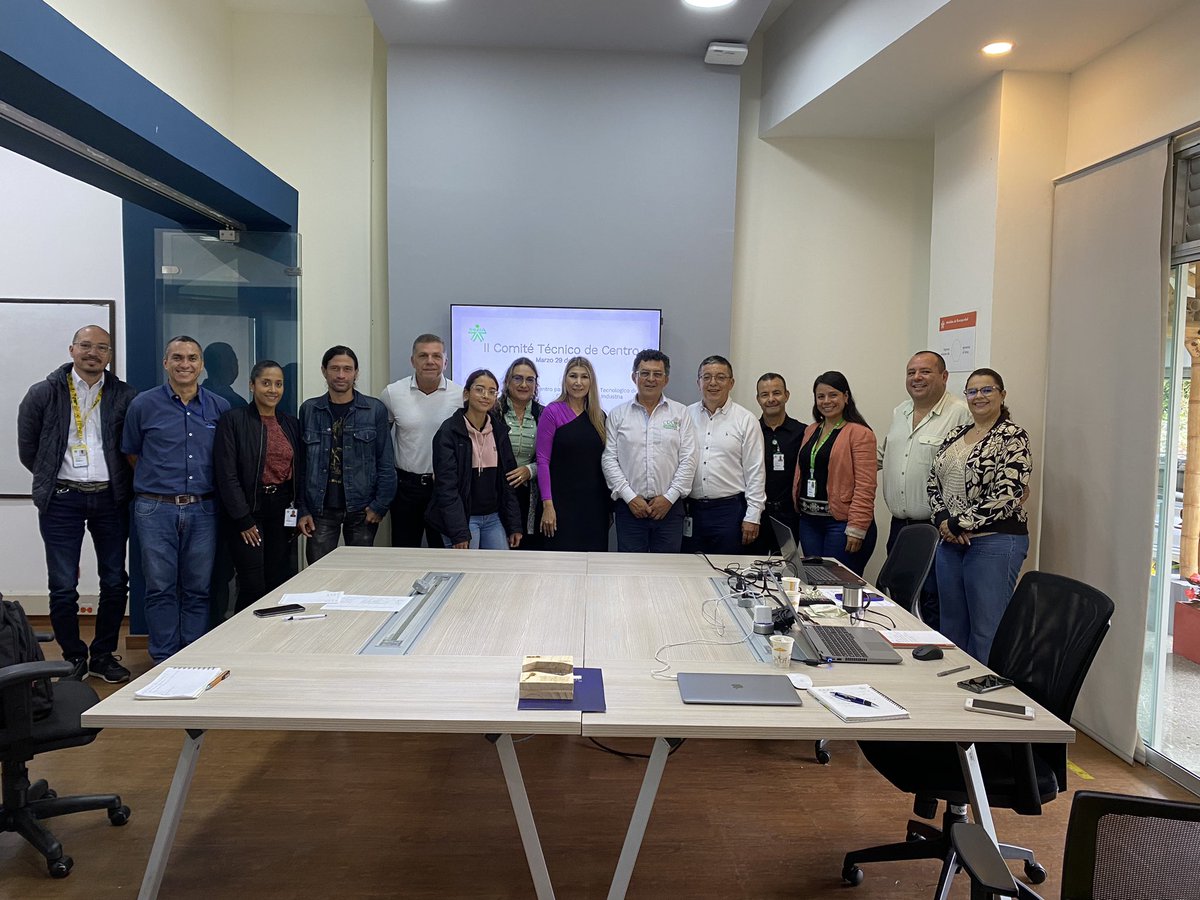 aagomezr's tweet photo. Nos reunimos con el Comité Técnico del #CDTCI del @SENAQuindio les socializamos el avance de las metas de formación, presupuesto y los demás servicios que ofrece el @SENAComunica resaltando el programa #CampeSENA la manera como nuestros programas pueden apoyar el sector rural https://t.co/kyCkyj5xYo
