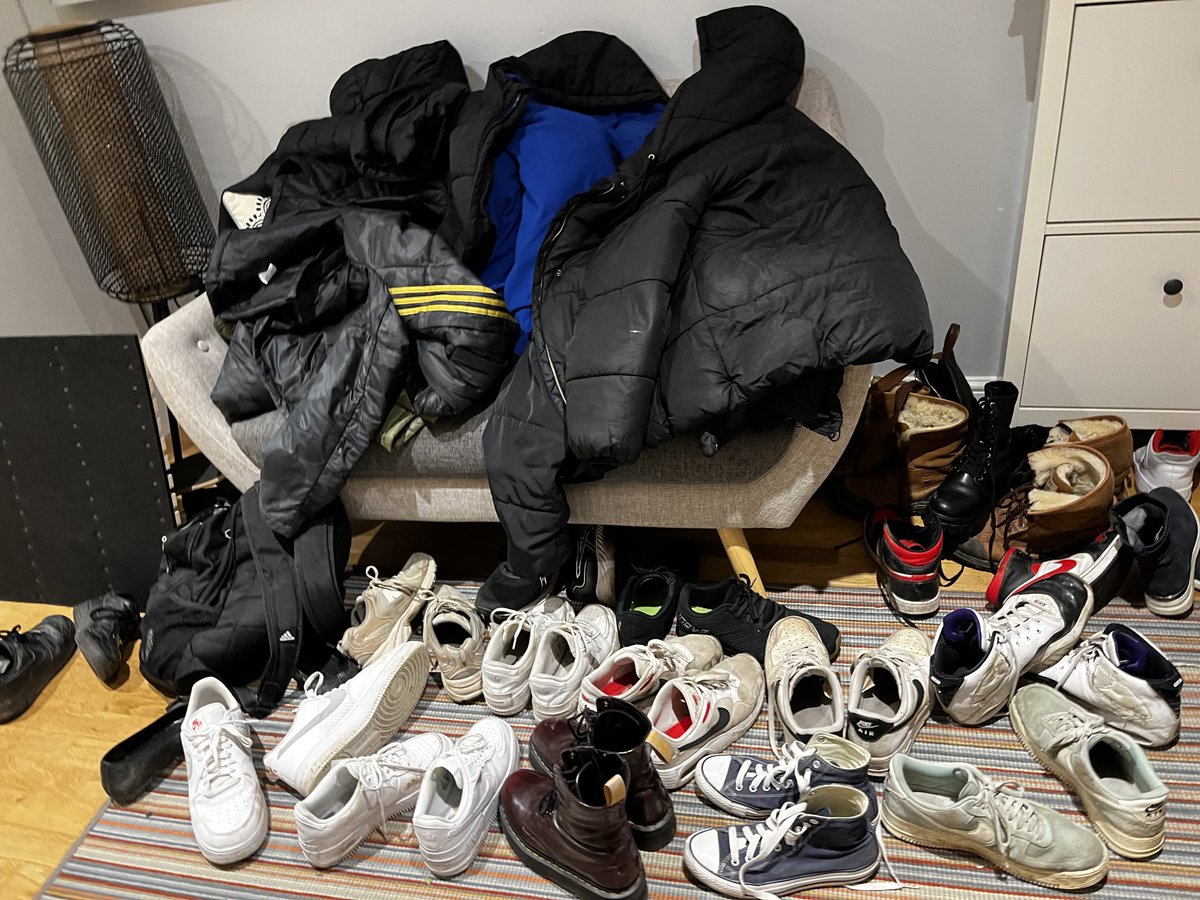 My 17yo son asked if he could have a couple of mates over this evening. Just walked in to this 🤣🤣🤣🤣🤣