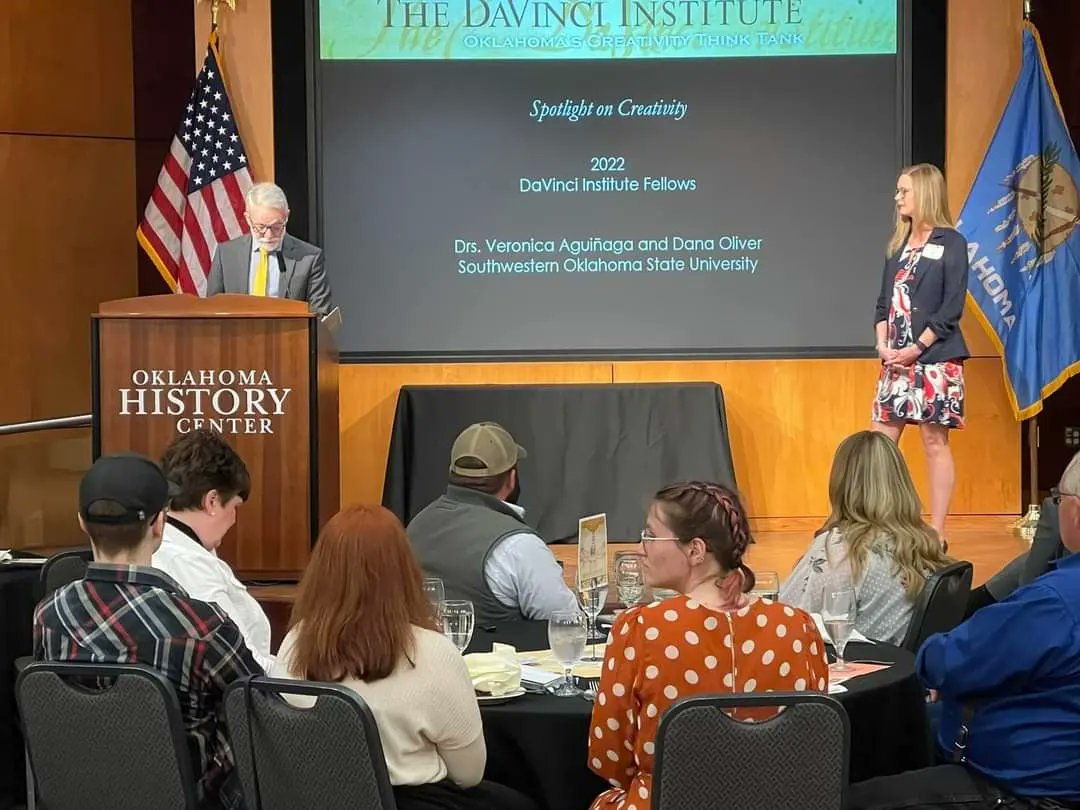 SWOSU_DOE's tweet image. Excellent celebration of creative innovation in education at the DaVinci ceremony. Dr. Oliver represented herself, her colleagues, and SWOSU Dept. Of Education incredibly well. We are proud of the work you and Dr. Aguiñaga are doing.