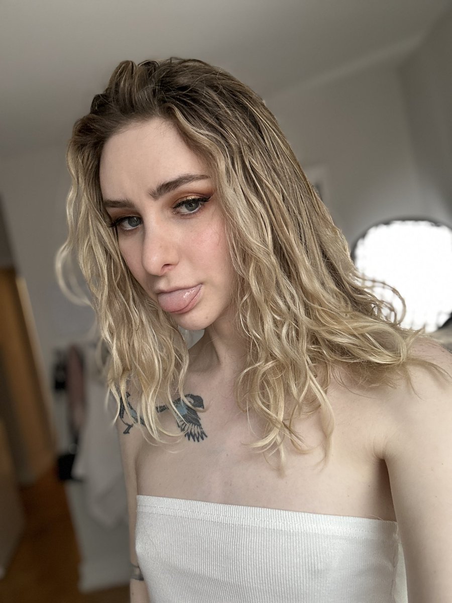 Aoife Bee On Twitter transgender Woman 