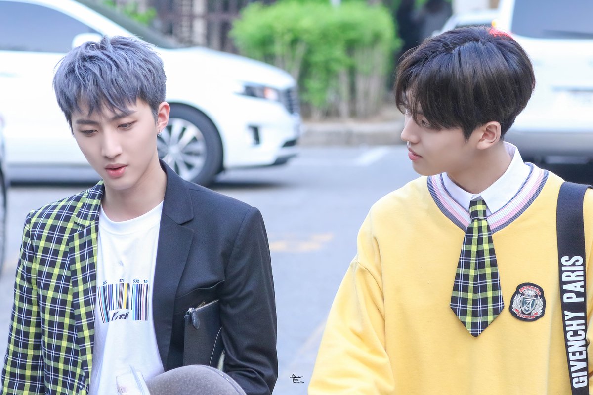 9Timetraveller's tweet photo. 180420

#AprilFoolsDay #만우절
#PENTAGON #펜타곤
#후이 #HUI #홍석 #HONGSEOK https://t.co/QvS6pBbPzm