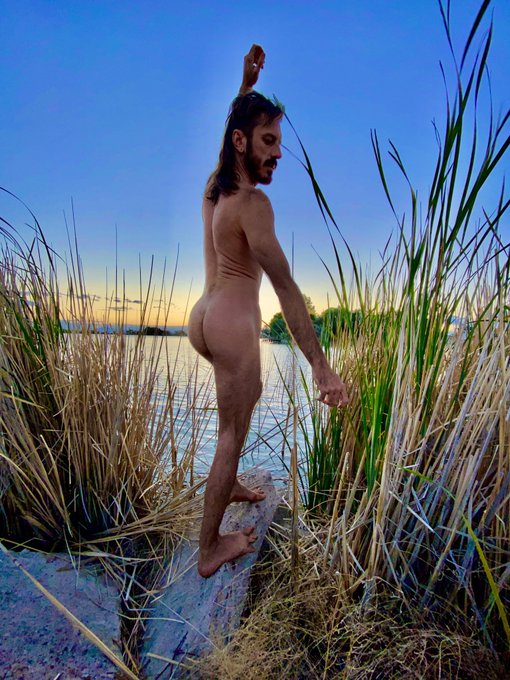 What does it mean to live in the vessel of the sacred masculine while also carrying waters of the divine<a href="/tag/badboy"class="tags"><span>#badboy</span></a>