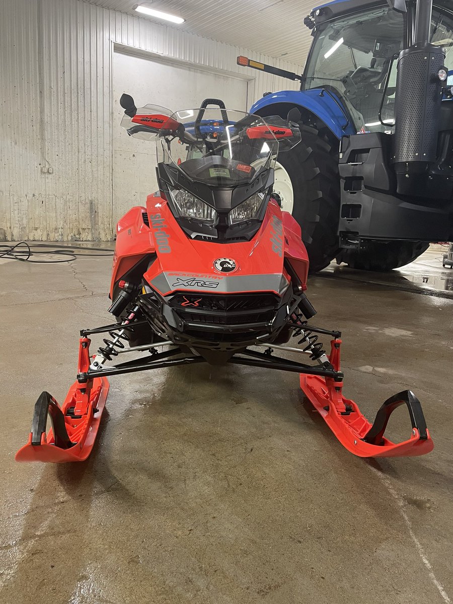 Forsale 2019 Ski-Doo Backcountry 850 XRS
Excellent condition
Shot start
All northern miles
Clutches freshly serviced this year with hi-torque rollers replaced in the secondary
1.6” ice cobra track not missing a lug
Skidoo scratchers

5049 miles