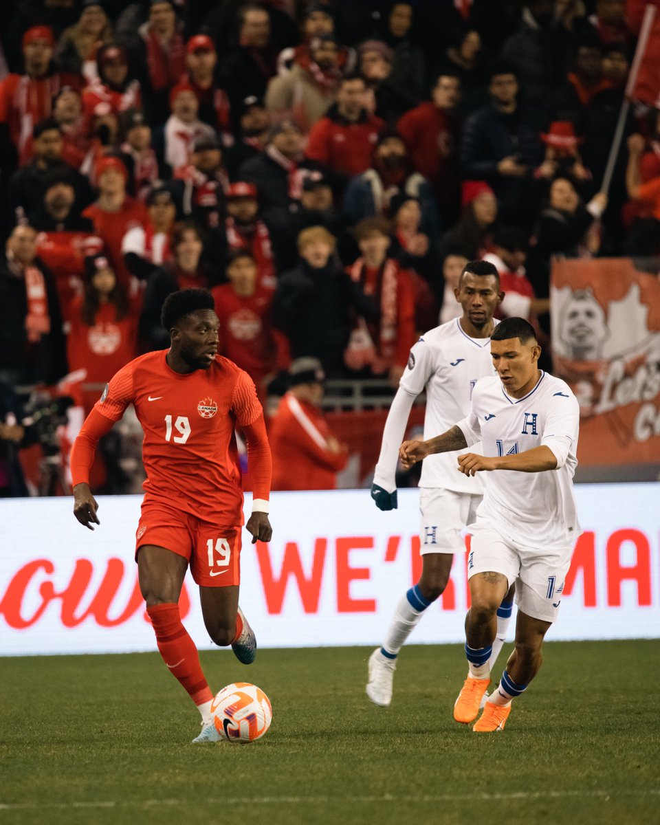 tdotcam's tweet photo. @AlphonsoDavies last night vs Honduras 💨 #alphonsodavies #concacaf #canada #honduras https://t.co/fLNmyZhb4l