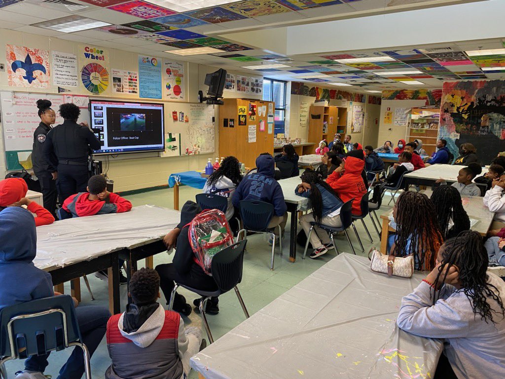 MiddleCedar's tweet photo. Cedar Grove Middle School Career Day was phenomenal! Scholars enjoyed themselves and learned life lessons! @DeKalbSchools @DCSDRegionVII @Cgms_DCSD @DCSDSTEM @Daryl67 https://t.co/SmPoFMsNgY