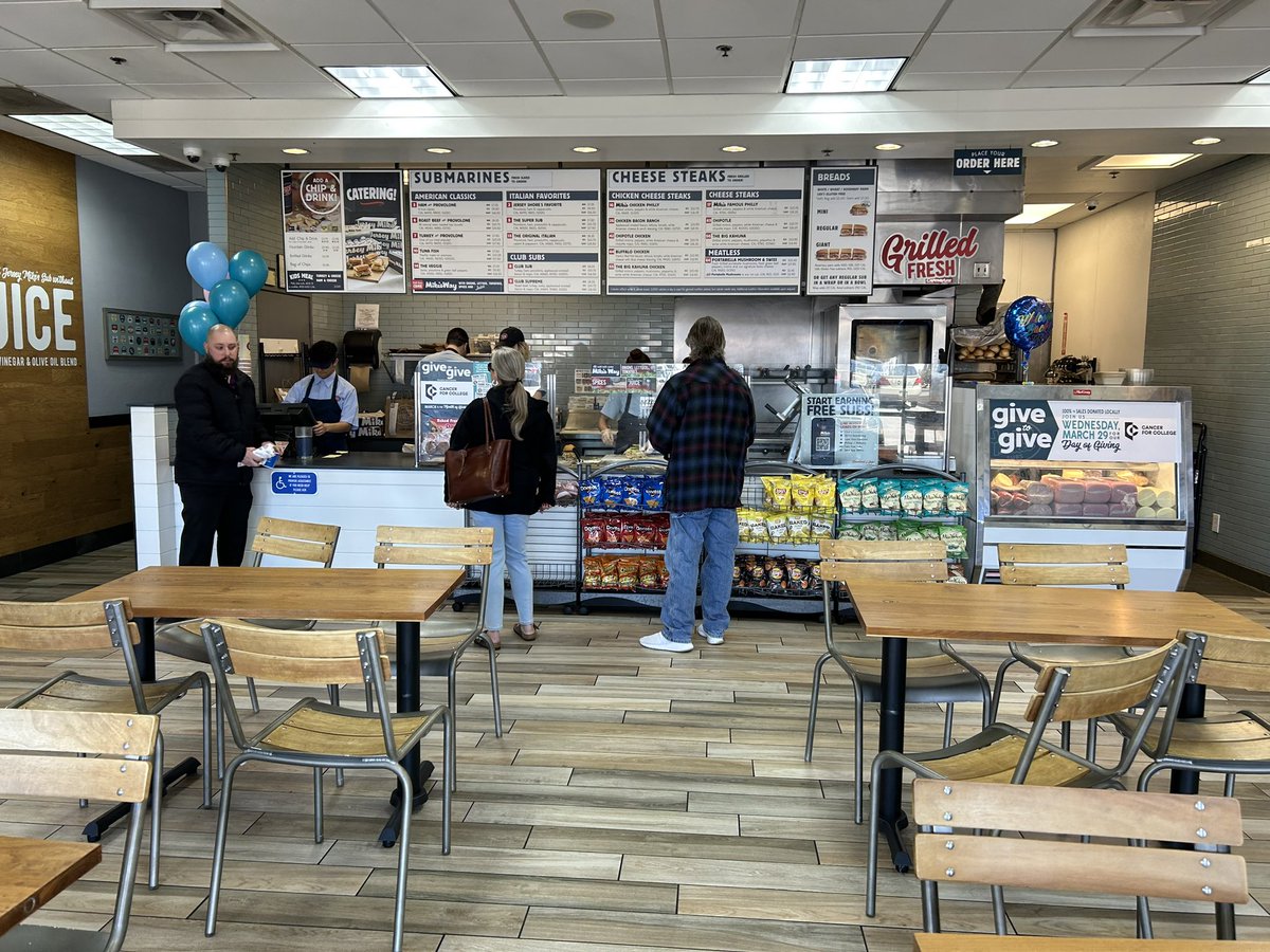 _dabrina_4's tweet photo. Don’t forget visit your local jersey mikes today for day of giving! @jerseymikes https://t.co/rycfQUC0Op