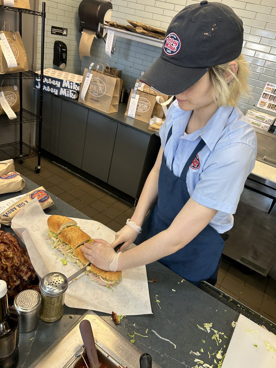 _dabrina_4's tweet photo. Don’t forget visit your local jersey mikes today for day of giving! @jerseymikes https://t.co/rycfQUC0Op