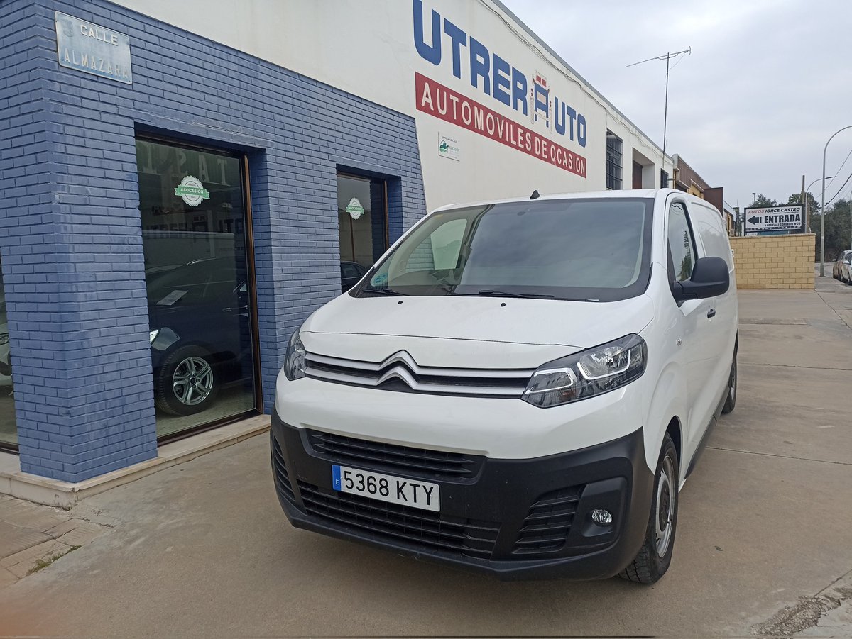UTRERAUTOSL's tweet photo. Citroen Jumpy.
Vendida y entregada.
Esta furgoneta se marcha para un restaurante de Sevilla.
Que la disfruten. https://t.co/7fuoAUcMHB