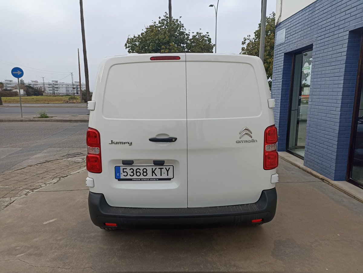 UTRERAUTOSL's tweet photo. Citroen Jumpy.
Vendida y entregada.
Esta furgoneta se marcha para un restaurante de Sevilla.
Que la disfruten. https://t.co/7fuoAUcMHB