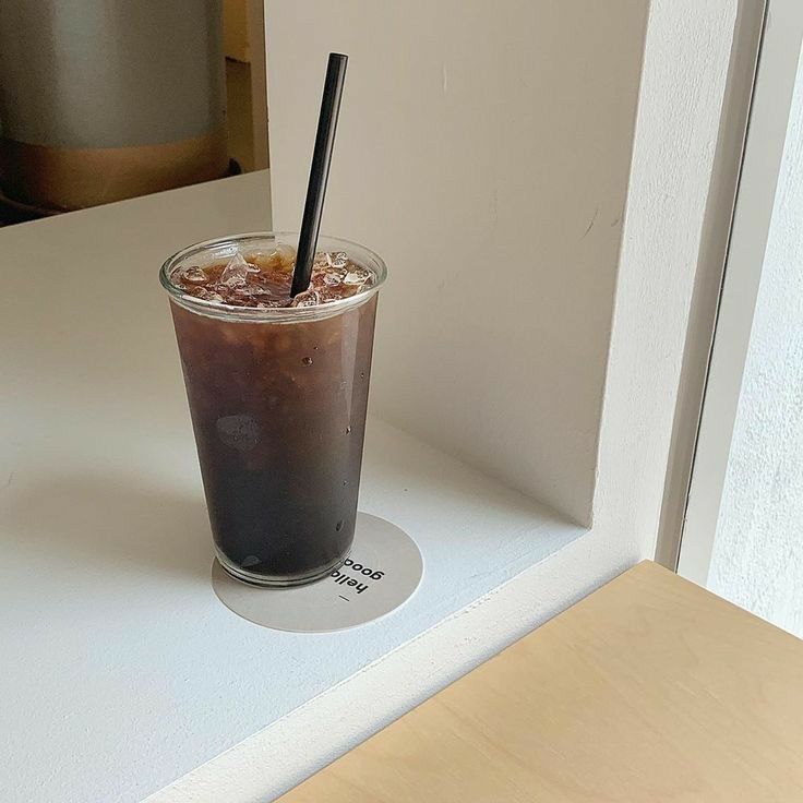 lockeycafe's tweet photo. ★ new order ★
order: americano
for: @myjinhee
from: jinny @5ecretNumber
message: “How are you?” https://t.co/ZPEnhm38vn