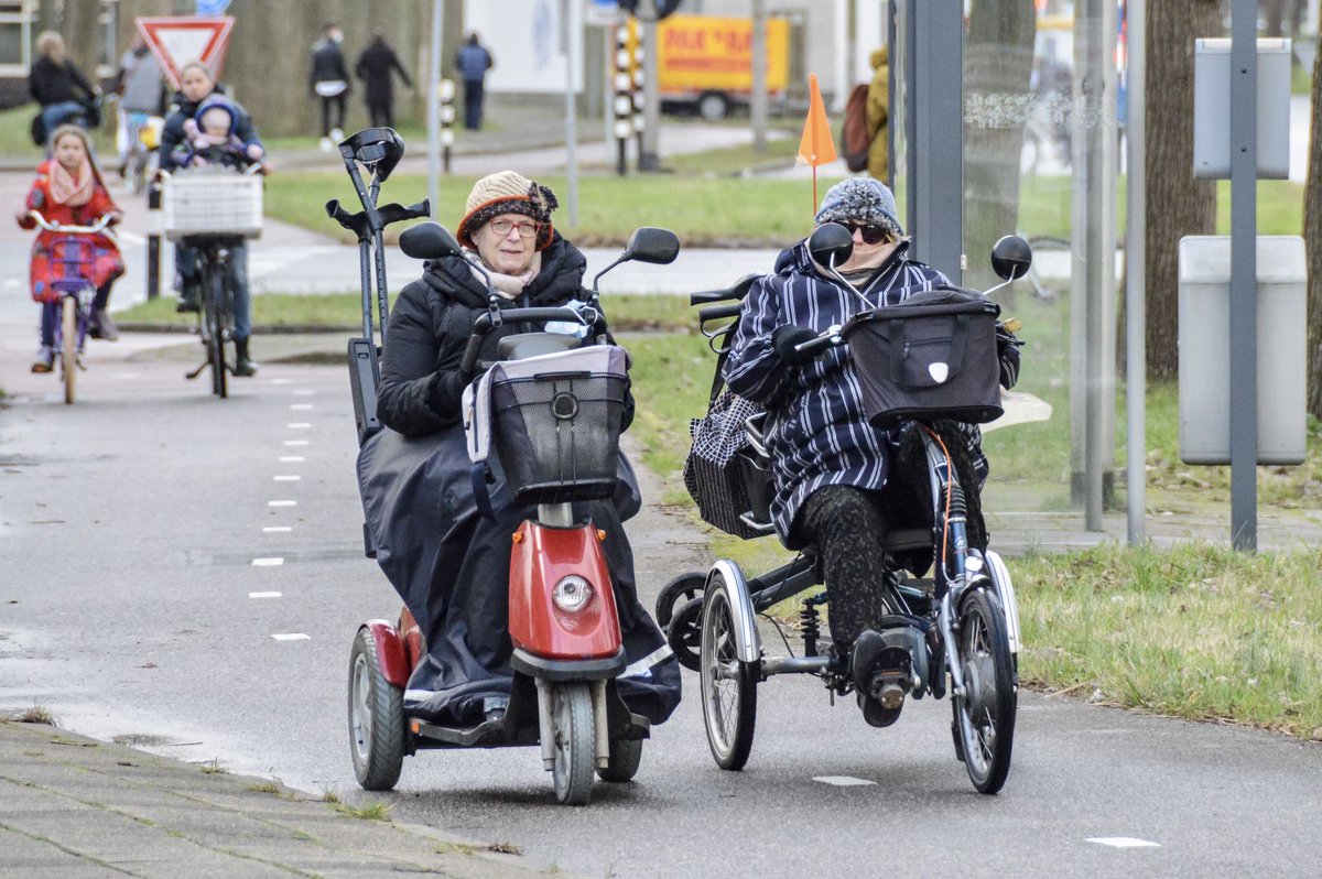 LiorSteinberg's tweet photo. Designing cycling cities is designing cities for People. 
It empowers people of all ages and abilities to reclaim their city.

📸 @Cycling_Embassy https://t.co/mayVGw65Ea