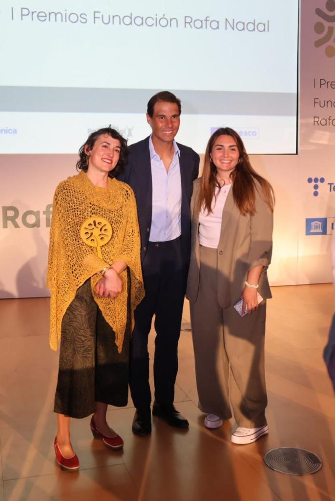 elarcanazaret's tweet photo. La @frnadal ha premiado nuestro proyecto "Transiciones educativas", basado en acompañar a las familias en el proceso de crecimiento de sus hij@s, mejorar la adherencia escolar, enfocando los cambios de etapa educativa y crear espacios de protección y formación para madres jóvenes https://t.co/qcLk1wF1Ma
