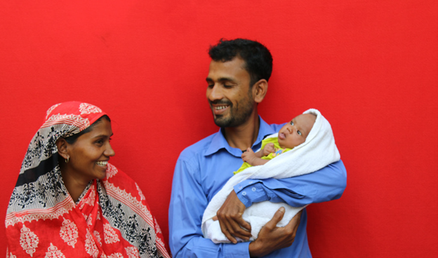 worldvisioncan's tweet photo. In Bangladesh, there was an increase in women reporting equitable household decision-making on healthcare for themselves or their newborns—from 11.2 to 30.8 per cent of households. 3/ https://t.co/Wpv49v9MTG