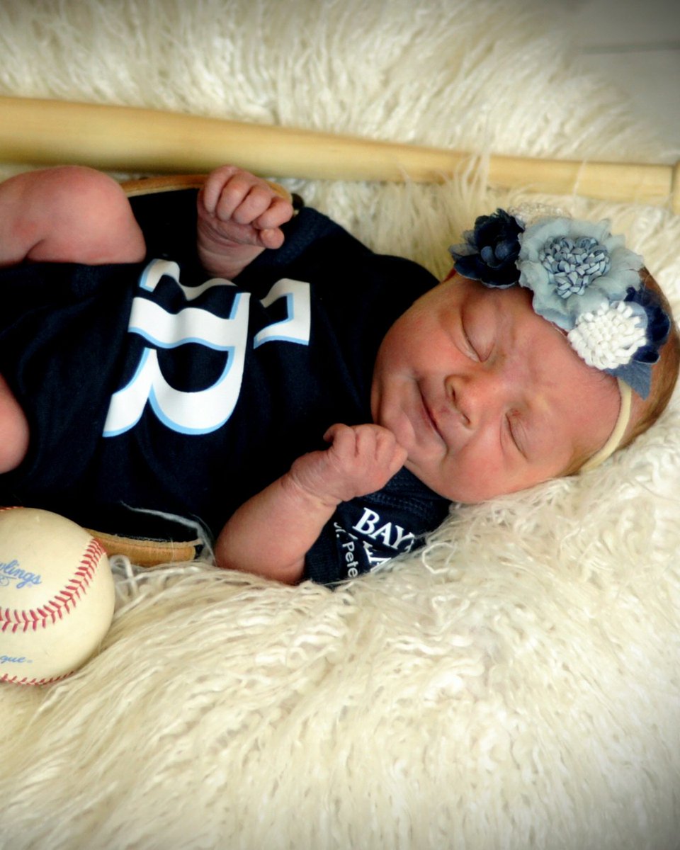 OHBayfront's tweet photo. These little @RaysBaseball fans are wishing the team good luck for their season opener! ⚾️
#BayfrontHealth #RaysUp https://t.co/gW7Q2UmGoi