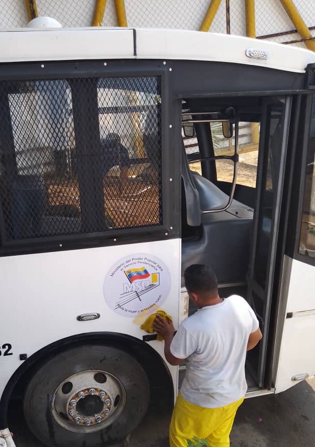 Derecho_paz's tweet photo. Estas acciones forman parte de las respuestas inmediatas brindadas ante las solicitudes obtenidas en las inspecciones que hemos realizado recientemente en esta entidad. Seguimos avanzando en el fortalecimiento del Sistema Penitenciario de nuestro país. #CastigoALosCorruptos https://t.co/DLXhXpHvkw