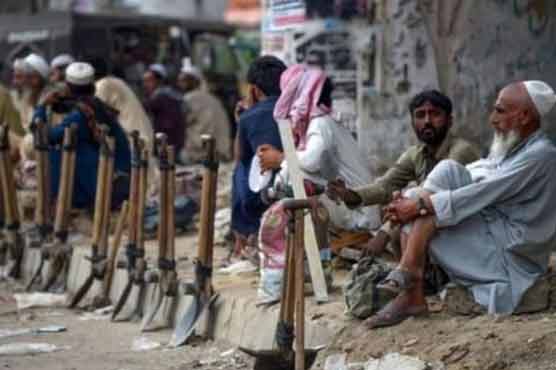 DunyaNews's tweet photo. مزدوروں کیلئے خوشخبری، کم از کم اجرت بڑھانے کا فیصلہ کر لیا گیا #Labour #Minimumpay #Government https://t.co/jCSeCEdsfU https://t.co/RYM2kwXXnZ