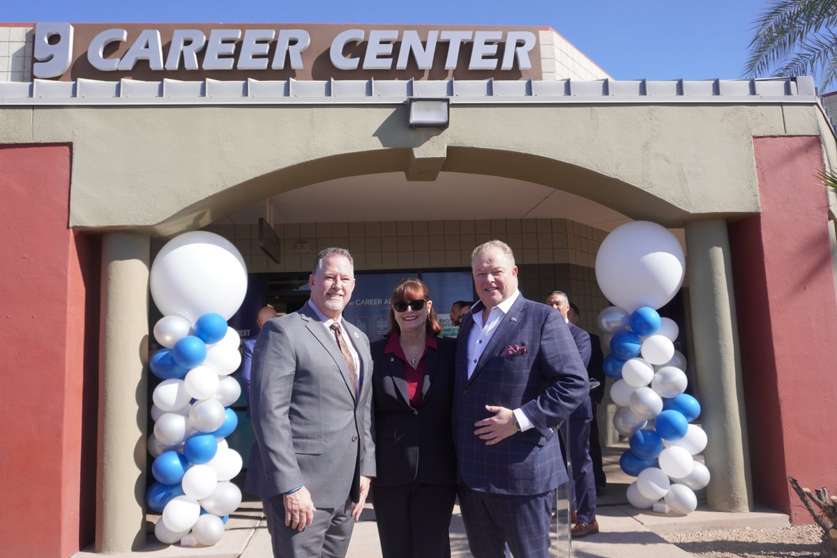 TimONealCEO's tweet photo. Very proud of the re-opening of our 67th Avenue Career Center in Peoria, #Arizona. A 6-month project, we updated the center with general &amp; technology upgrades. Goodwill Career Centers are free and provide job support. @GoodwillAZ #Thankyou

Learn more: https://t.co/e2pPNtwOTy https://t.co/YGhLcpBYDm