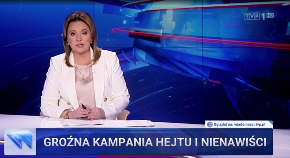 oko_press's tweet photo. Rada Programowa TVP. Zamiast współczucia dla Filiksów, obrona mediów publicznych przed "nagonką" @TuPacewicz #Filiks  #TVP  #radaprogramowa #hejt #okopress  https://t.co/qa0efJBFb7 https://t.co/uEM8LtGwLf