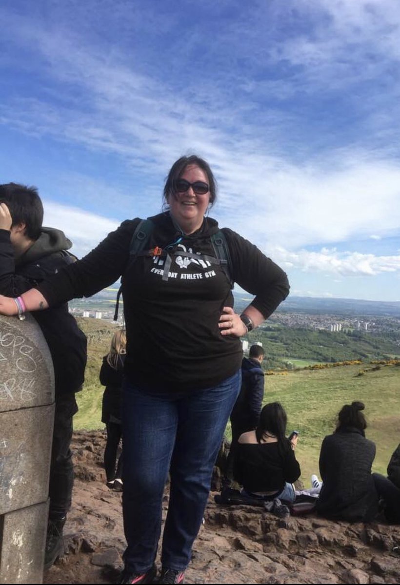 @MyPeakChallenge The top of Arthur’s Seat. My first “climb” in Scotland, after meeting all my Coaches. Wrapped in the #MPCflag covered with their signatures, and those of Peakers I met in my travels.Those who supported me through my #MPC 100 pound weight loss. #PeakerProud #MPC2023 #SamHeughan ❤️