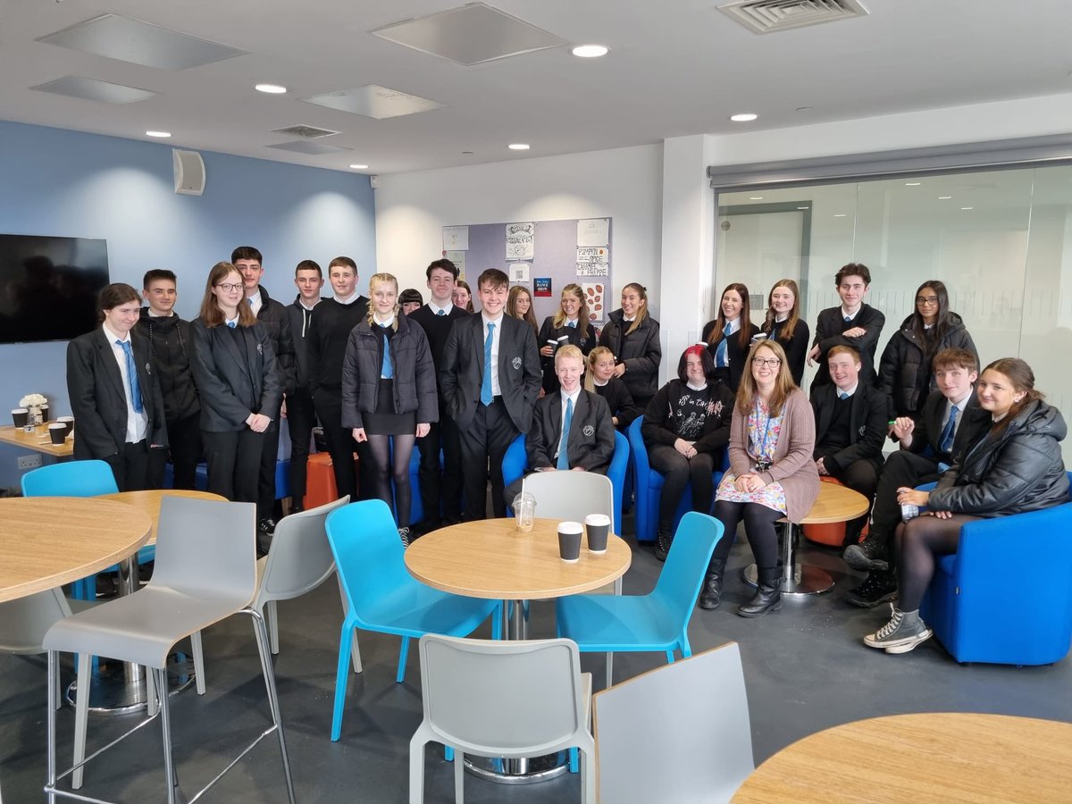 Mrs Murray took her Higher class up to the cafe as a wee end of term treat today! They all look like they enjoyed it ☕️ <a href="/BoclairCafe/">Stevie’s Cafe at Boclair Academy</a>
