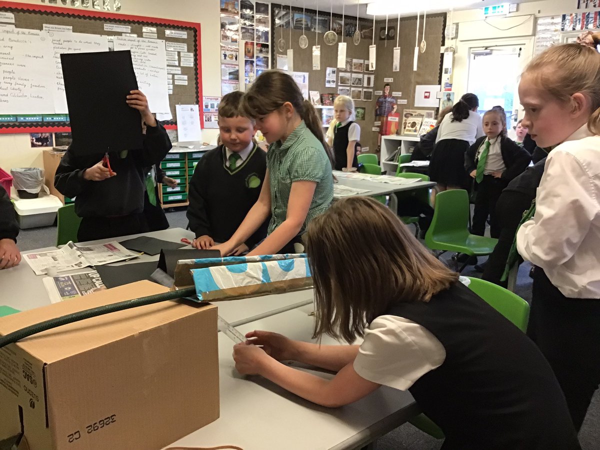 LindenRDCedar's tweet photo. After all our research and testing, we started to build a model aqueduct! 🏛@Linden_DT #engineering #bridges #aqueducts #arches #Romans https://t.co/pd8UePcFbm