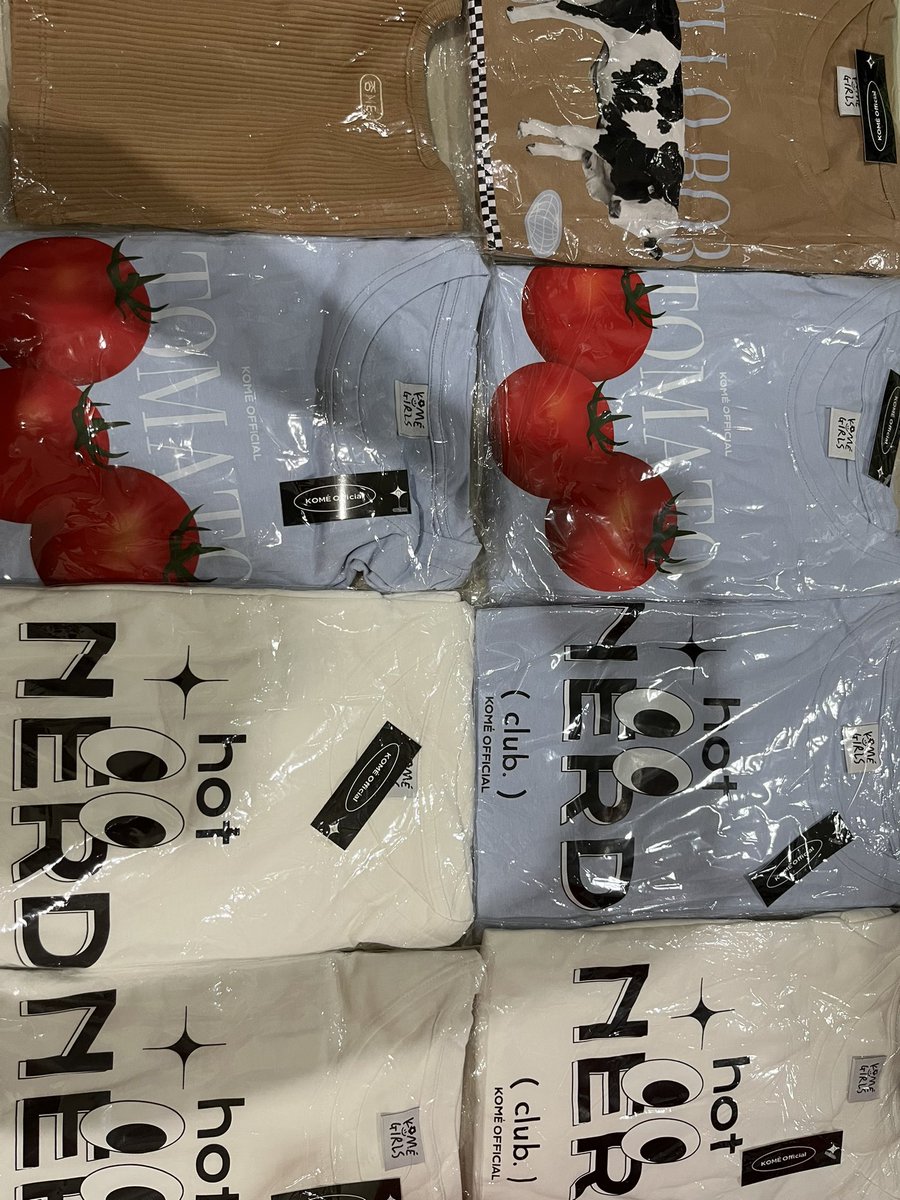 xilerxx's tweet image. เสื้อ Kome.girls 🦋🍅🎧🫧

ลายมะเขือเทศสีฟ้า
180 free shipping (from 370) มือ1

#kome #komegirls #vgh #vghbkk #wsw #whatshewear #cintage #cintageshop #Stylish #stylist_shop #ส่งต่อเสื้อผ้า #เสื้อผ้ามือ2 #ส่งต่อy2k #ส่งต่อstylistshop #ส่งต่อ