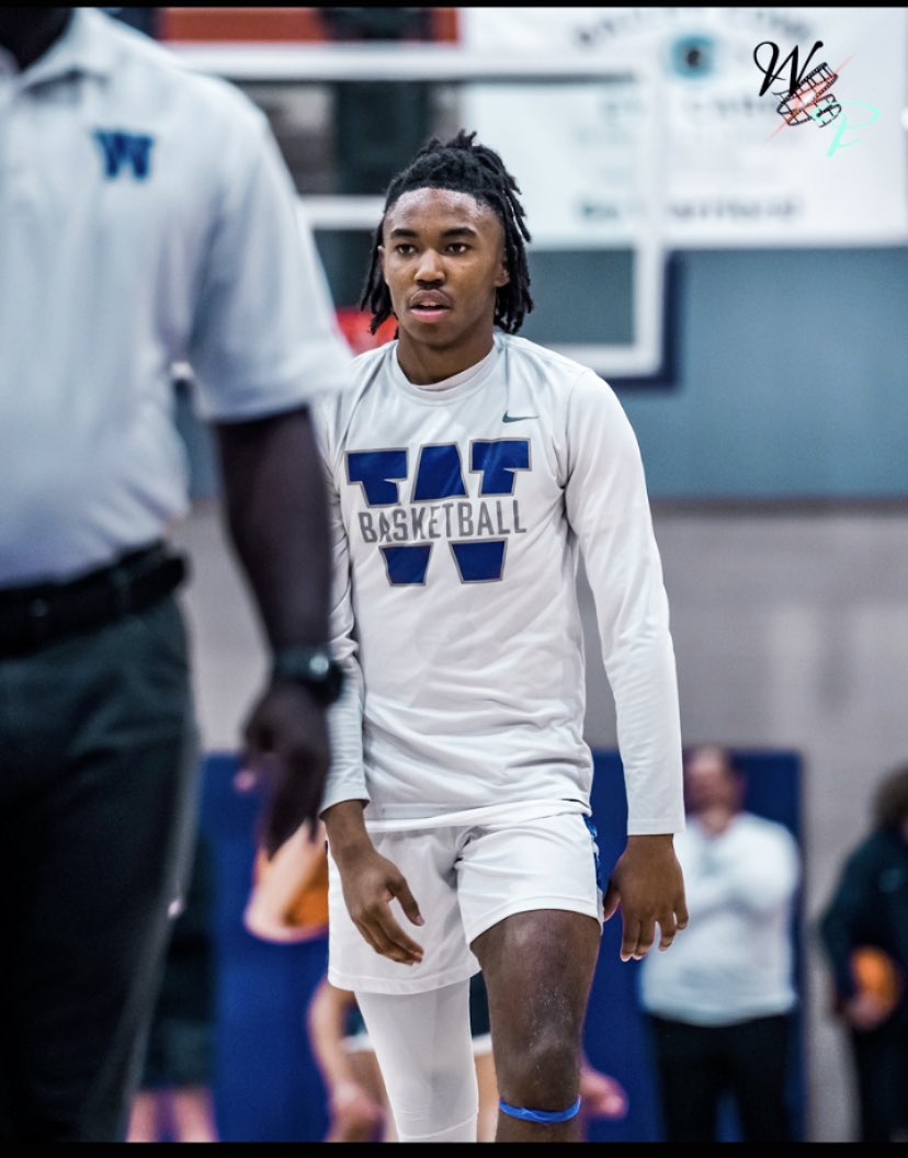 Isaiah0405_'s tweet photo. After a Great Conversation with Coach Richards, I am Truly Blessed and Grateful to Receive a Official Offer from Huntington Hawks ❤️ @HChawksMBB @Coach_ZRichards @WeAreWhitesburg @rparker47 @TheScottWhittle @365_Recruits  @RobMurphy1990 @AlabamaGenerals @PrepHoopsAL https://t.co/MfOqJtwZjY