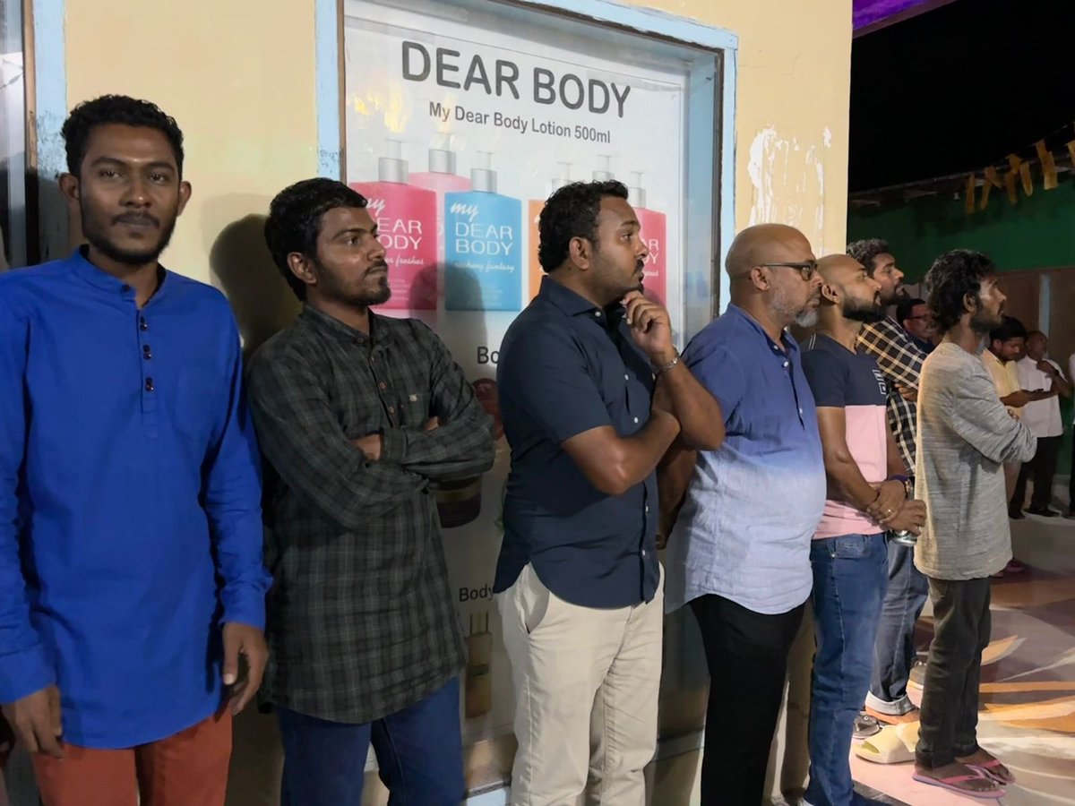 adduXfiles's tweet photo. Guriadhoo dhaairage kuri erumah Raees @ibusolih sarukaarun vany gina masakkaithakeh kuravvaafa.gulhigen dhaaira tharaqqee kurumah Guriadhoo dhaaira ge rayyithun @shaaxibrahim ah vote dhevvavaa! Mee dhaira ge kurierumah dhevey voteh kan yaqeen
#VoteForshaaxibrahim
#VoteNo2 ✔ https://t.co/uRYRf5IXlU