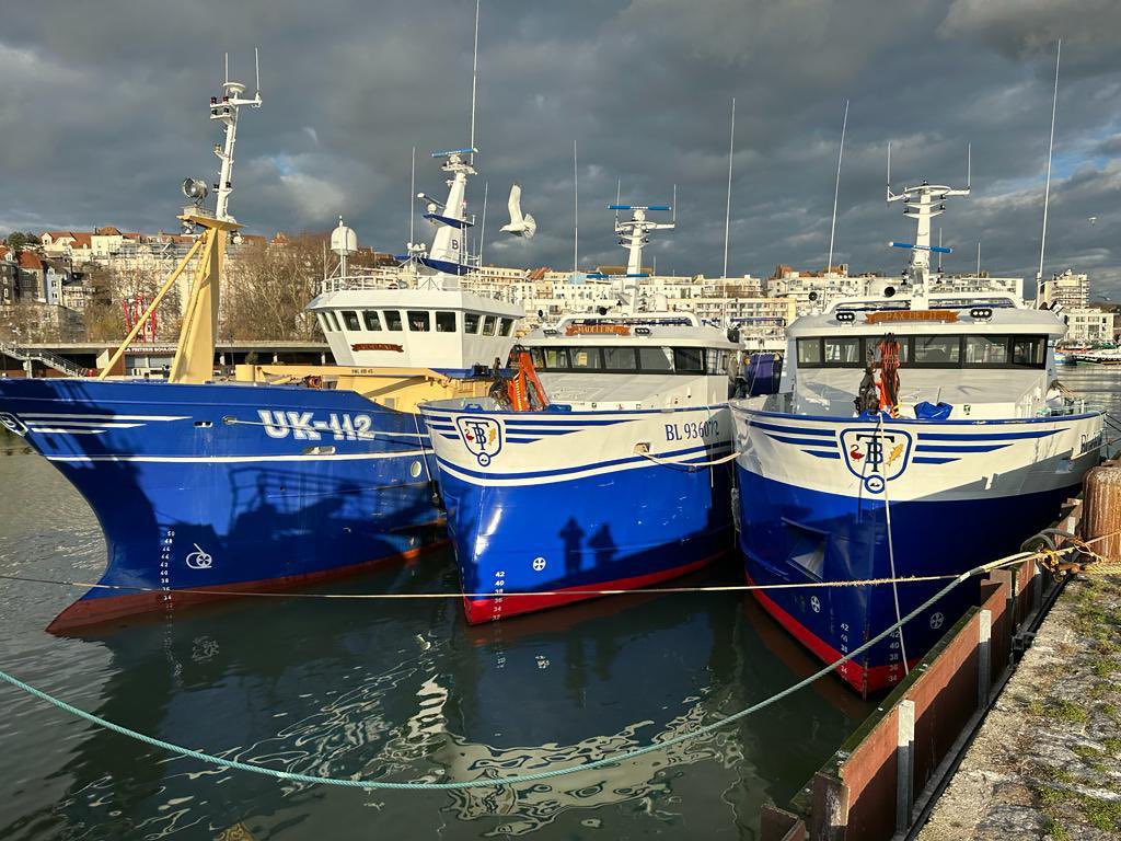 Durk W. van Tuinen tweet media