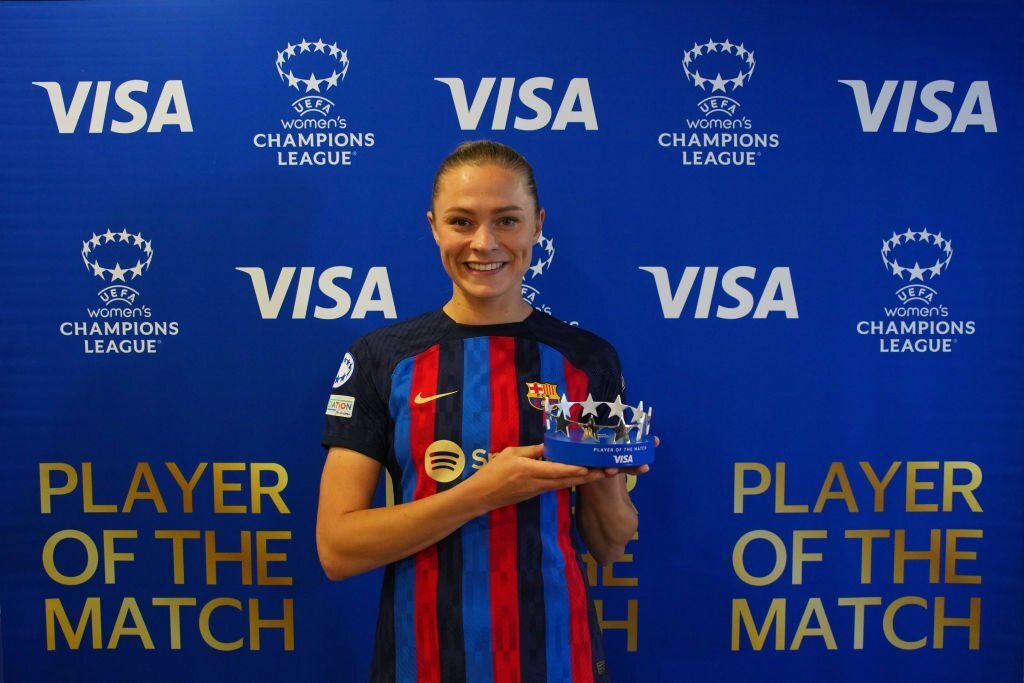 femmesfootnews's tweet photo. Fridolina Rolfö 🇸🇪 est FEMME DU MATCH de Barça 🆚 Roma 🌟🇪🇺
📸 Getty https://t.co/uLwWig6FVT