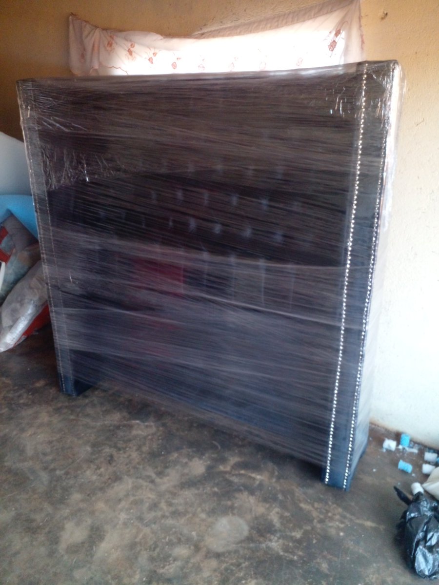 MaganyeleU's tweet photo. Guality Headboards,Any bed size.
Contact:0792387176
Location:jane furse (Limpopo) https://t.co/V9IbnuuSlQ