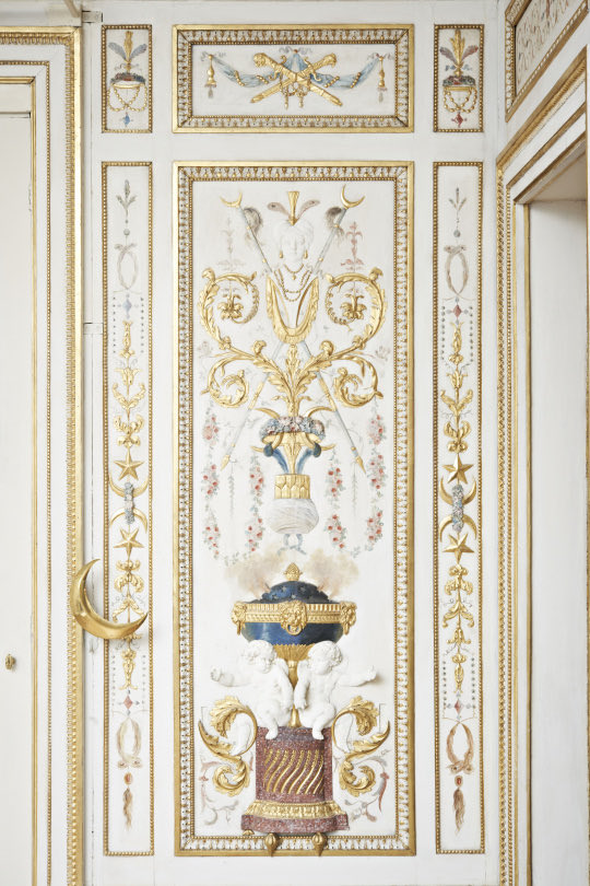 tanzimatelcisi's tweet photo. Kraliçe Marie-Antoinette'in yatak odasının duvarındaki Türk motifleri. - Jules-Hugues ve Jean-Siméon Rousseau, MS. 1777. #Turquerie https://t.co/Eg073FdvV5