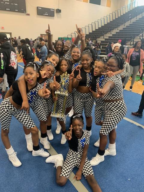 MLK_Titans's tweet photo. 📣Congratulations to our awesome MLK cheerleaders for winning RPS 2022-2023 Middle School All-City Cheerleader Champions! ♥️ And huge shout-out to 1st year coach Ms. Monica Bailey, Math Teacher!  #TitanPride @RPS_Schools https://t.co/9TmZJKGJJb