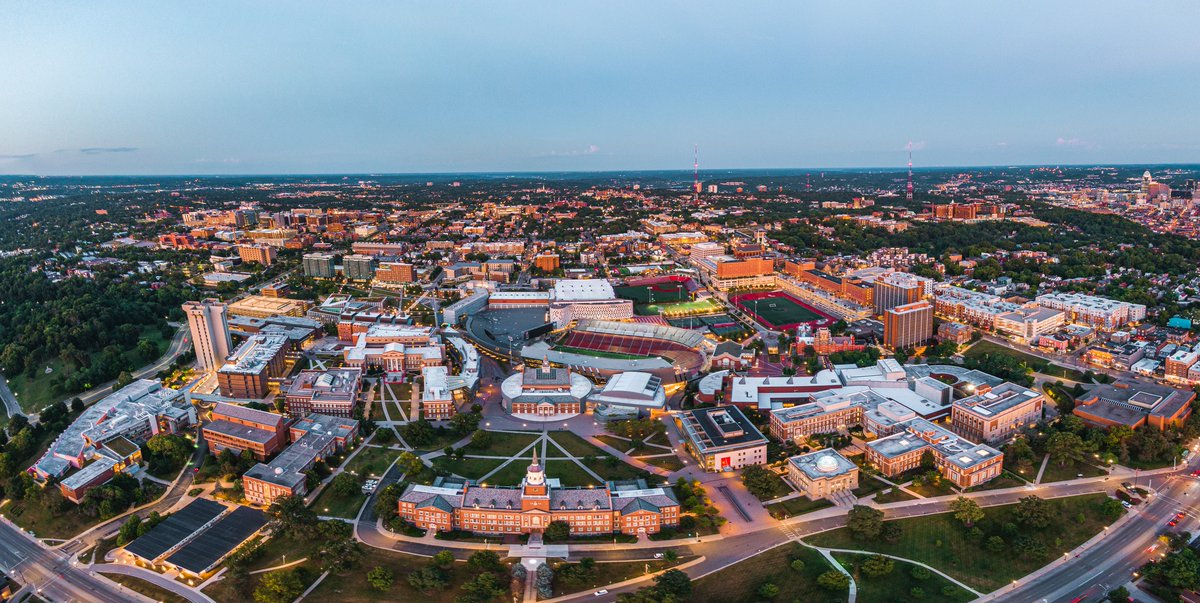 UC_CECH's tweet photo. The future begins here.

Forbes has named UC among the world's most beautiful college campuses. And our campus isn't just beautiful. It inspires. It ignites curiosity. It brings us together. ⁣
 [📸: @uofcincy]

#BearcatsBound | #NextLivesHere https://t.co/i7IecNgjq8