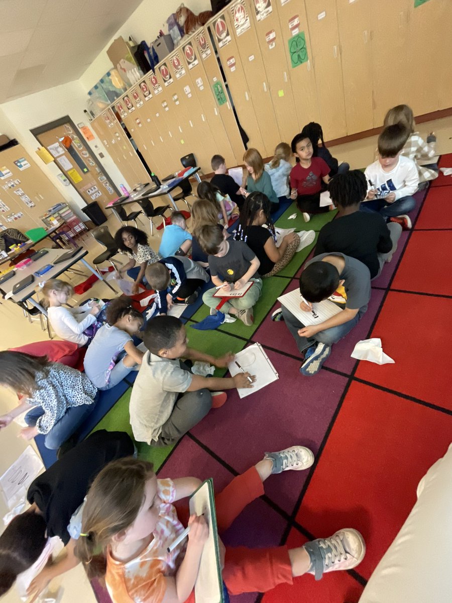 Mrs. Kelley Freedom Elem tweet media
