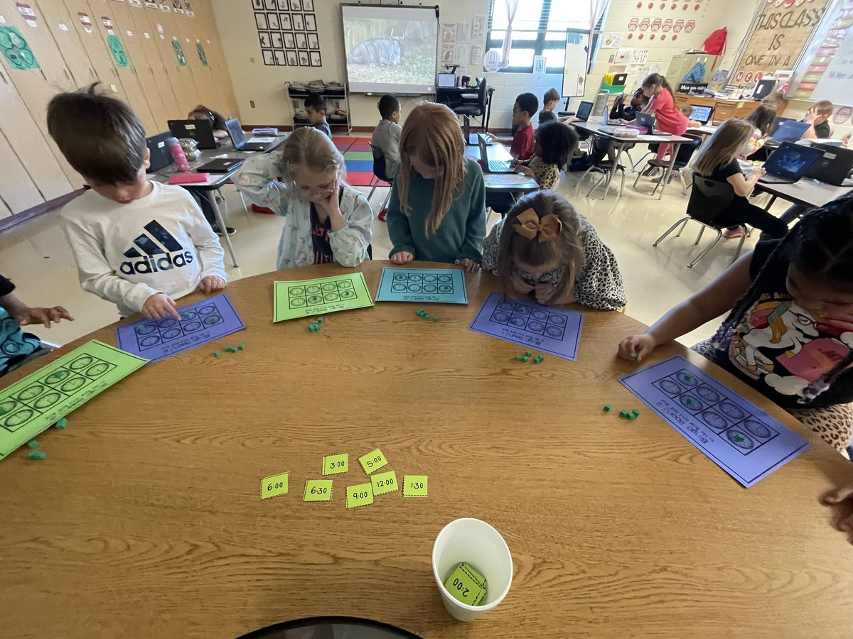 Mrs. Kelley Freedom Elem tweet media